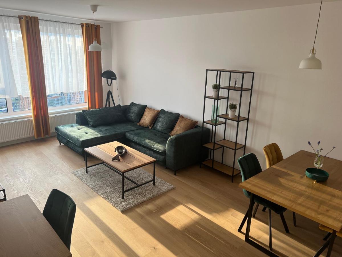 New Downtown Apartment Couple Minute From The Old Town Bratislava Eksteriør billede