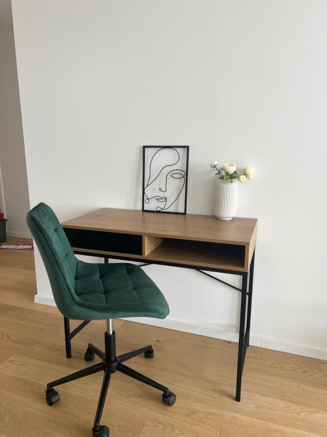 New Downtown Apartment Couple Minute From The Old Town Bratislava Eksteriør billede
